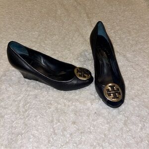 Tory leather Burch Black Wedges with silver  Emblem Peep toe heels shoes 10